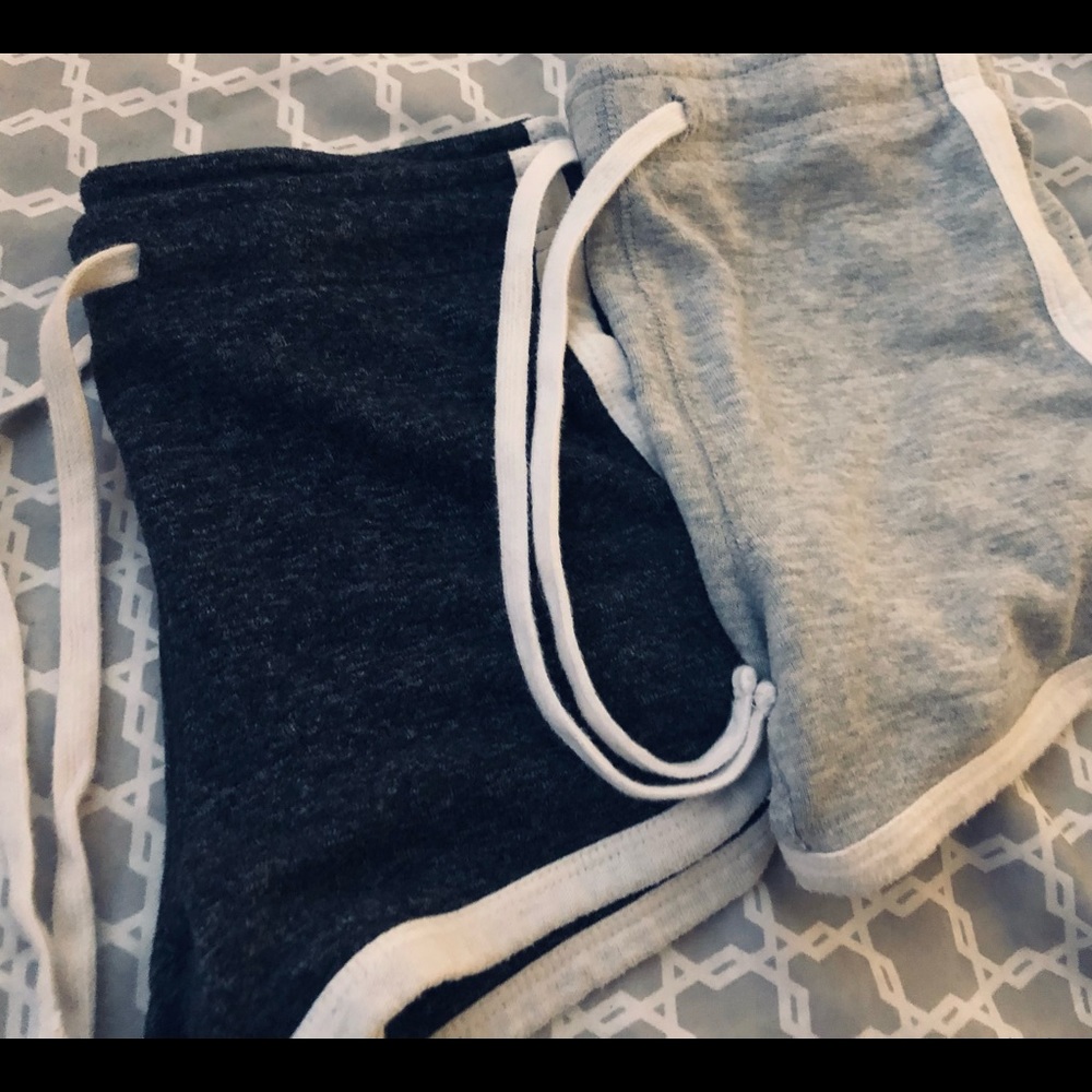 2 pairs of Aeropostale shorts
